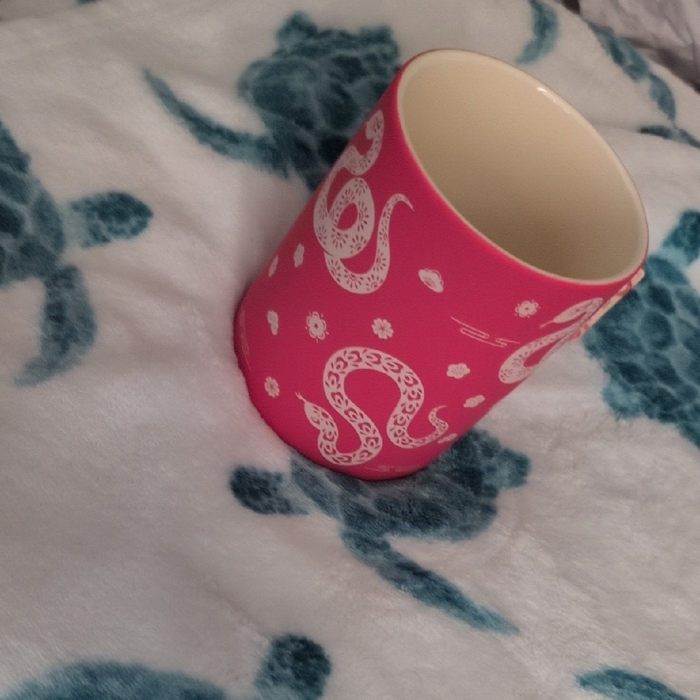 Red Snake Design Mug - Picture 7 of 7